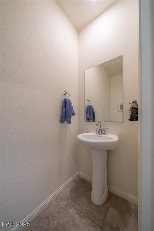 10983 Cambridge Lakes Avenue