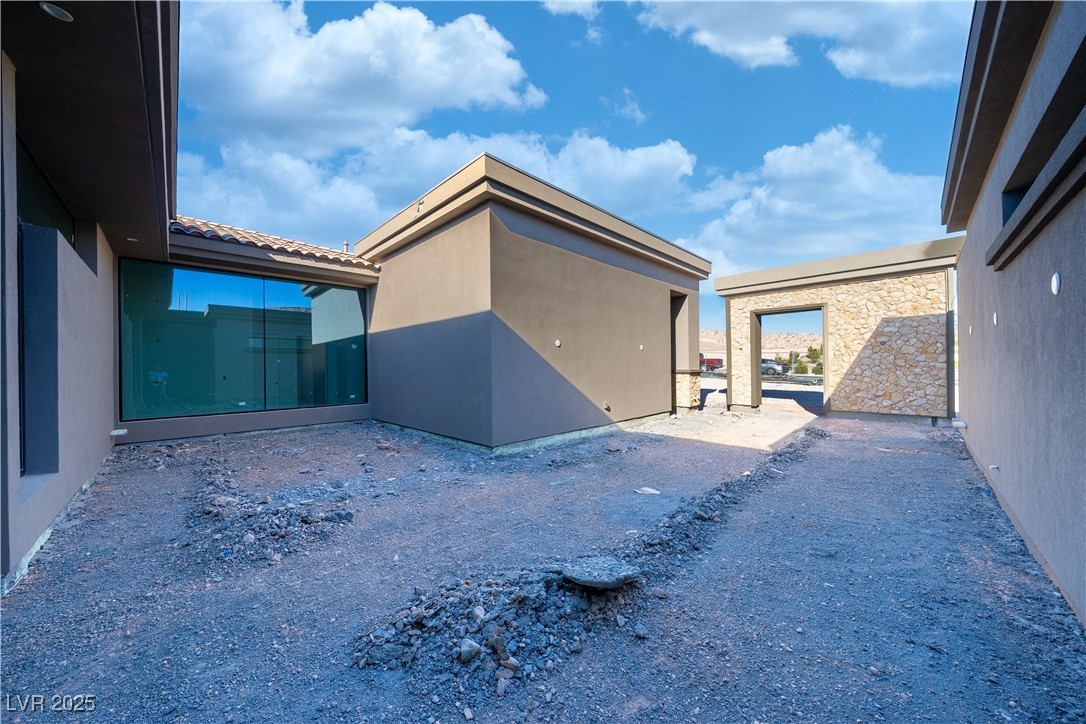 20 Olympia Canyon Way