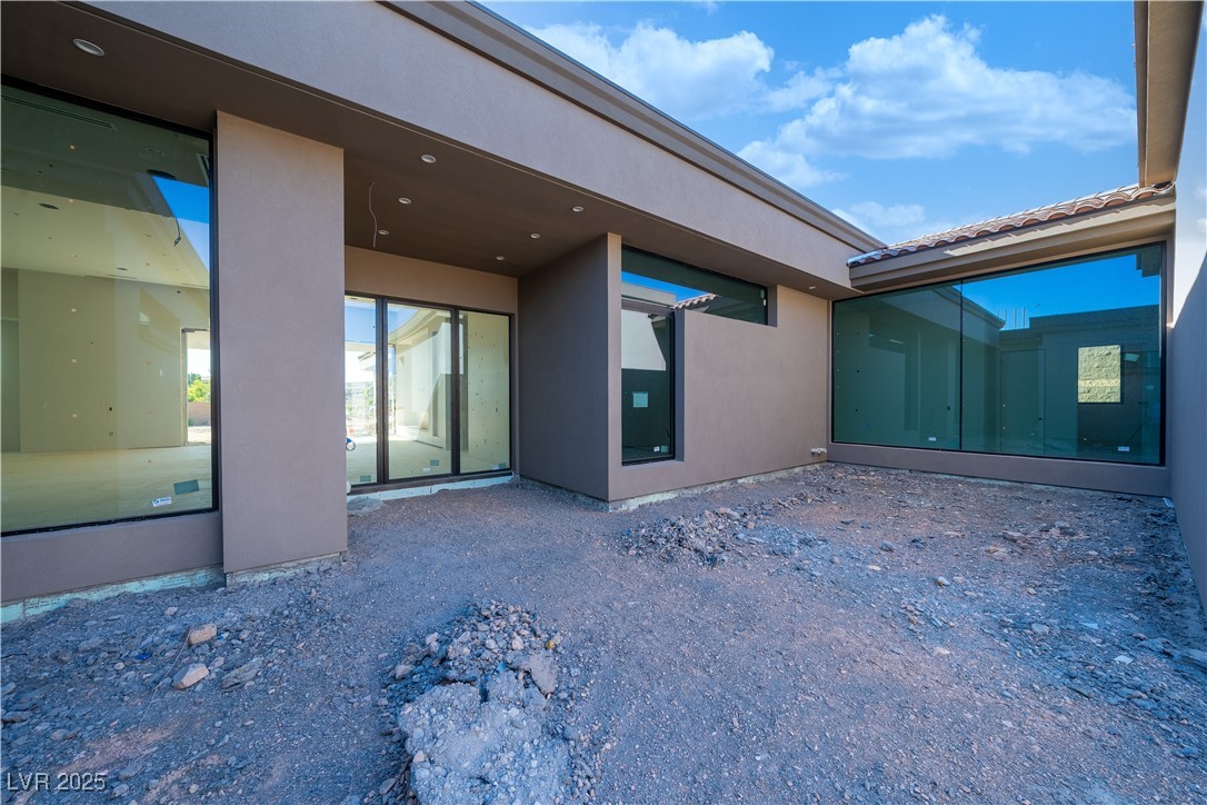 20 Olympia Canyon Way