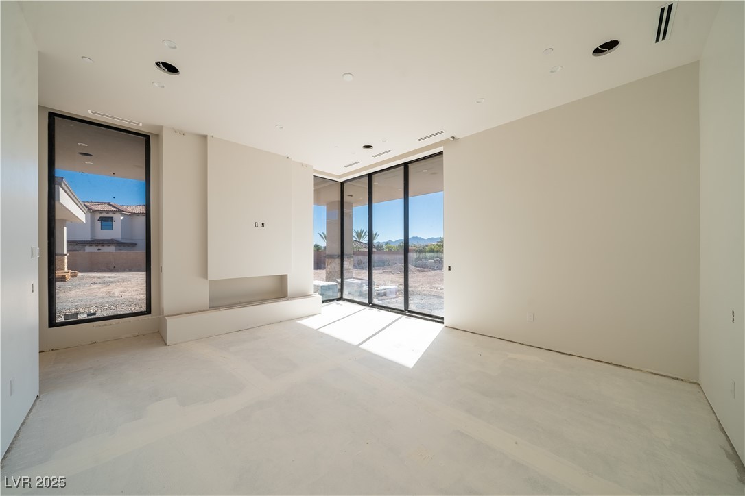 20 Olympia Canyon Way