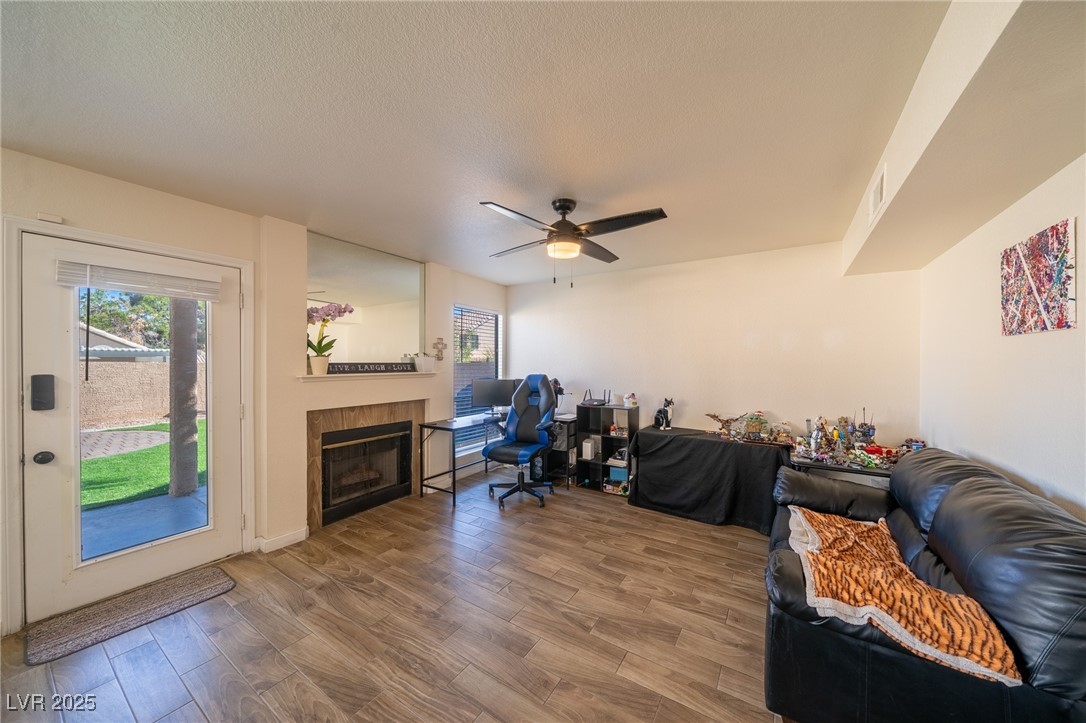 5620 Desert Creek Way