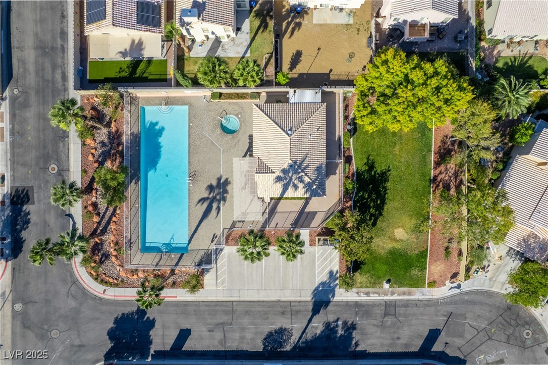 5620 Desert Creek Way