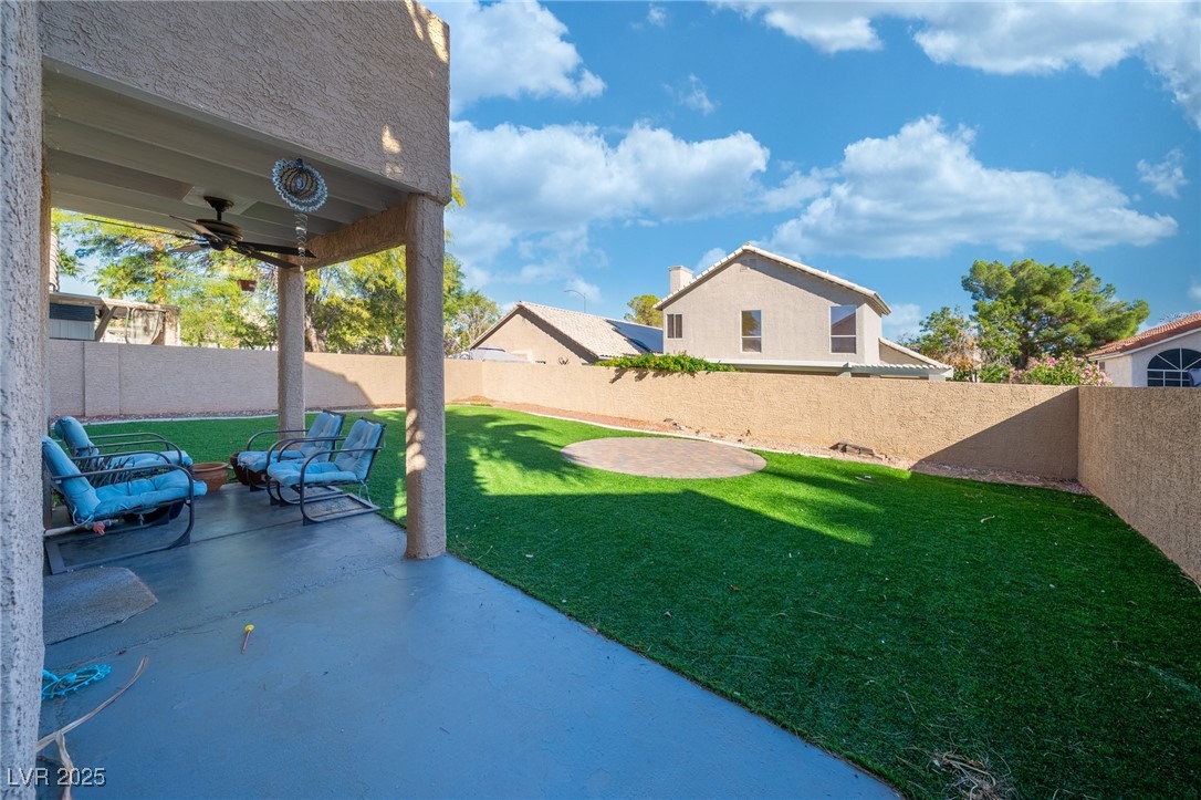 5620 Desert Creek Way