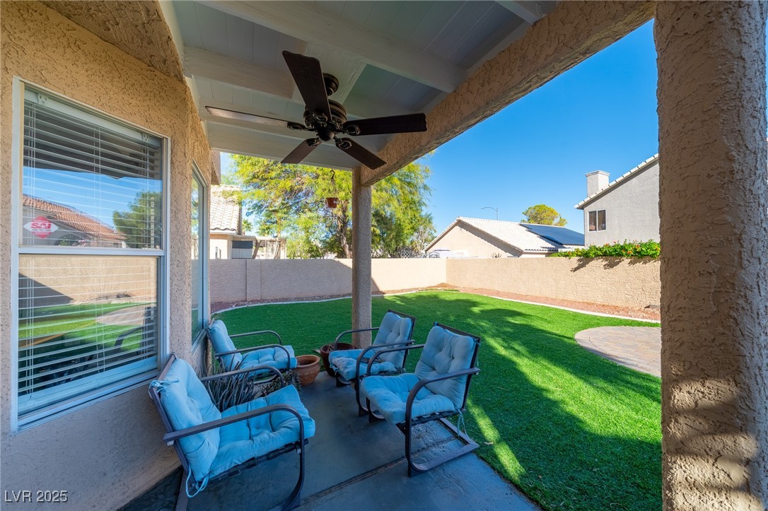 5620 Desert Creek Way