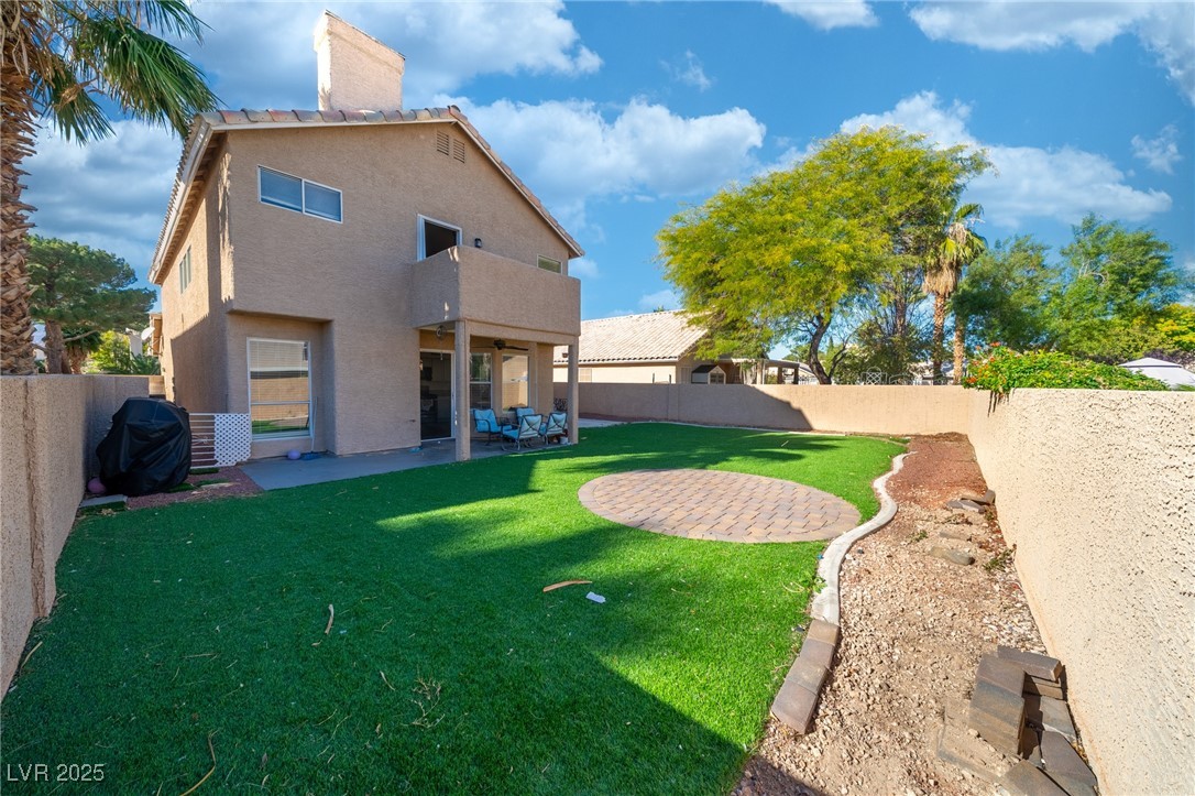 5620 Desert Creek Way