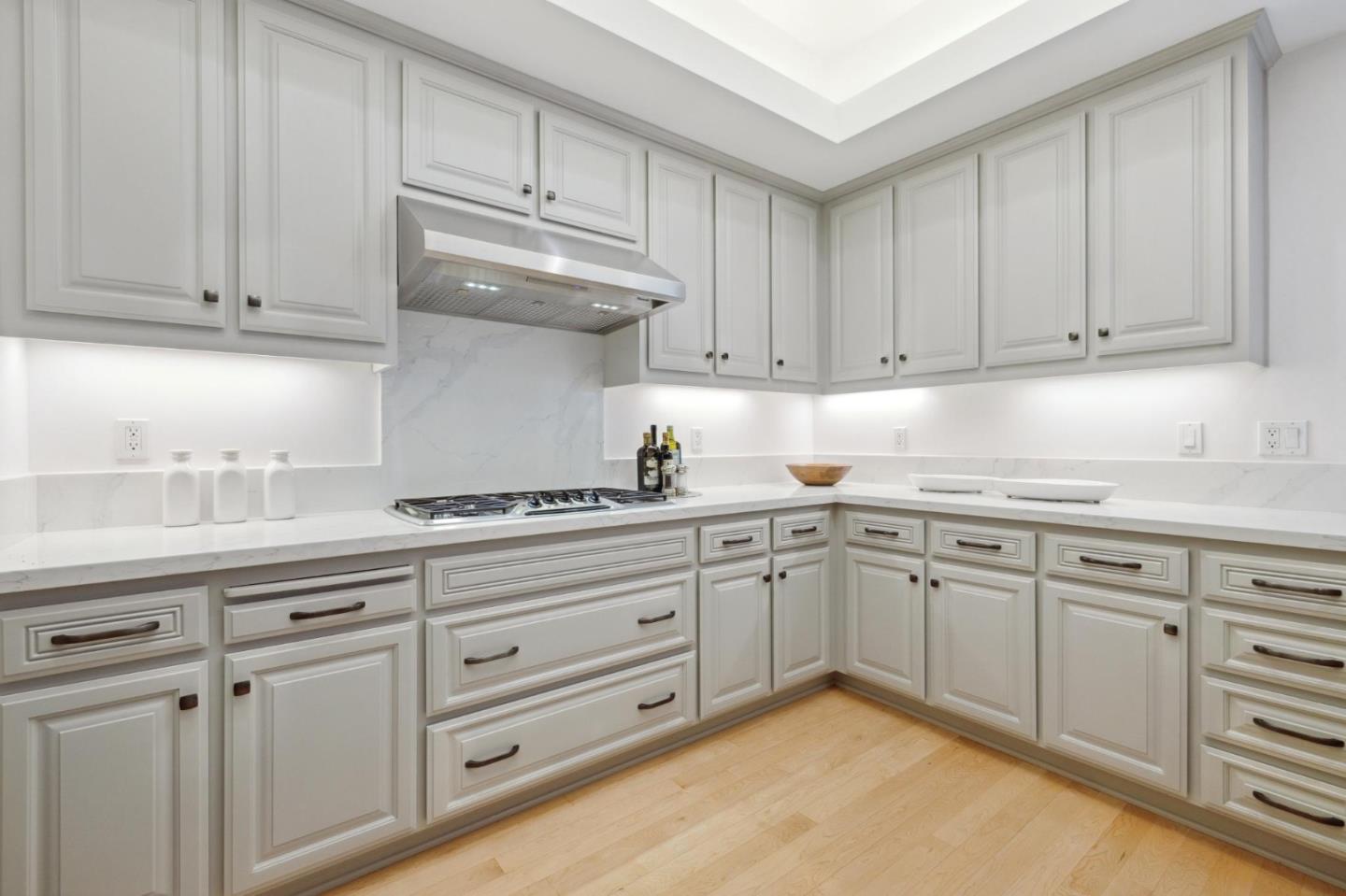 325 Channing AVE 118