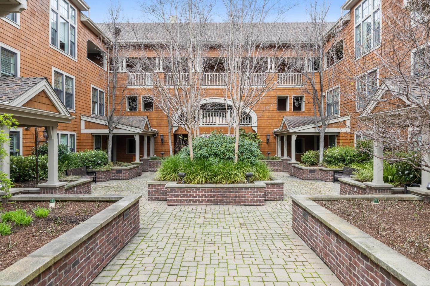 325 Channing AVE 118