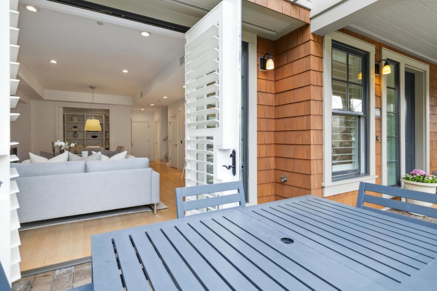 325 Channing AVE 118