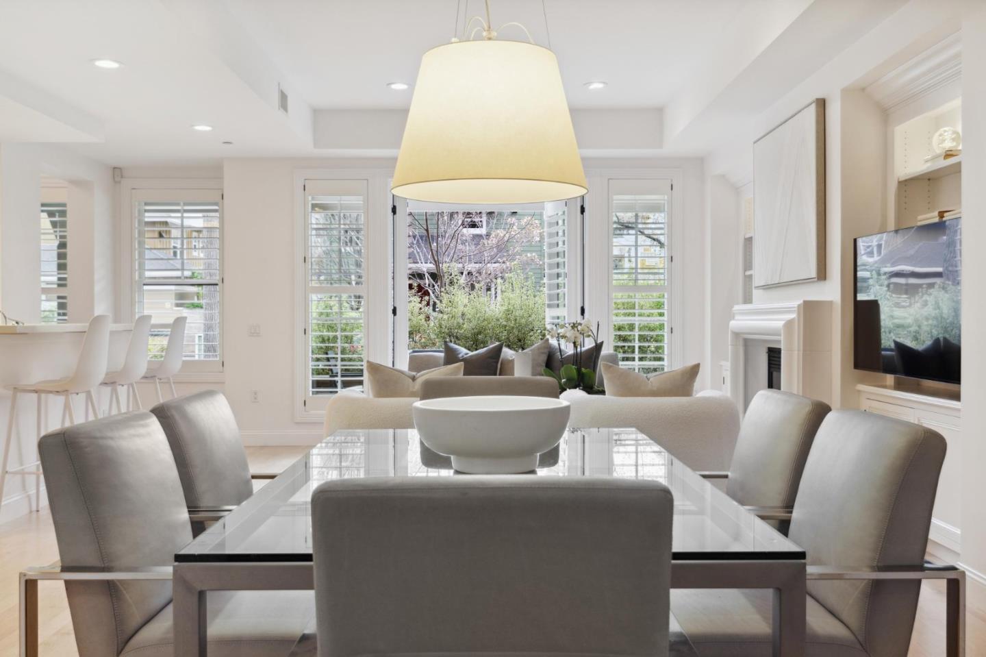 325 Channing AVE 118