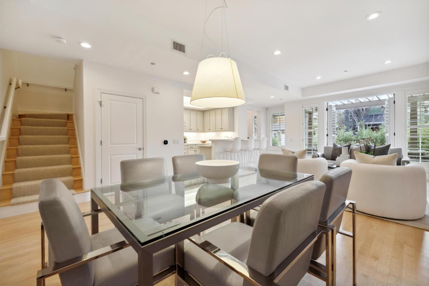 325 Channing AVE 118