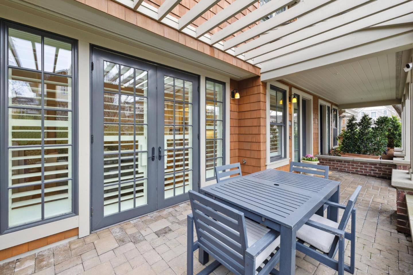 325 Channing AVE 118