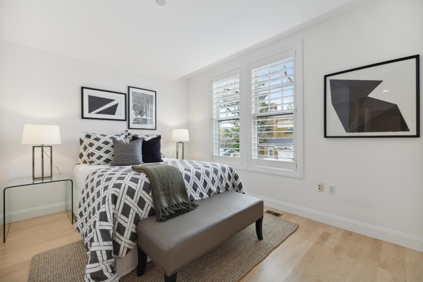 325 Channing AVE 118