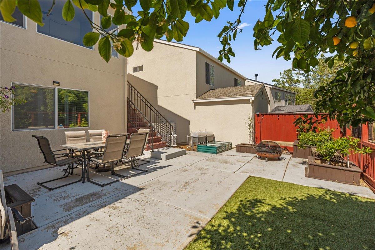 564 Chelsea XING