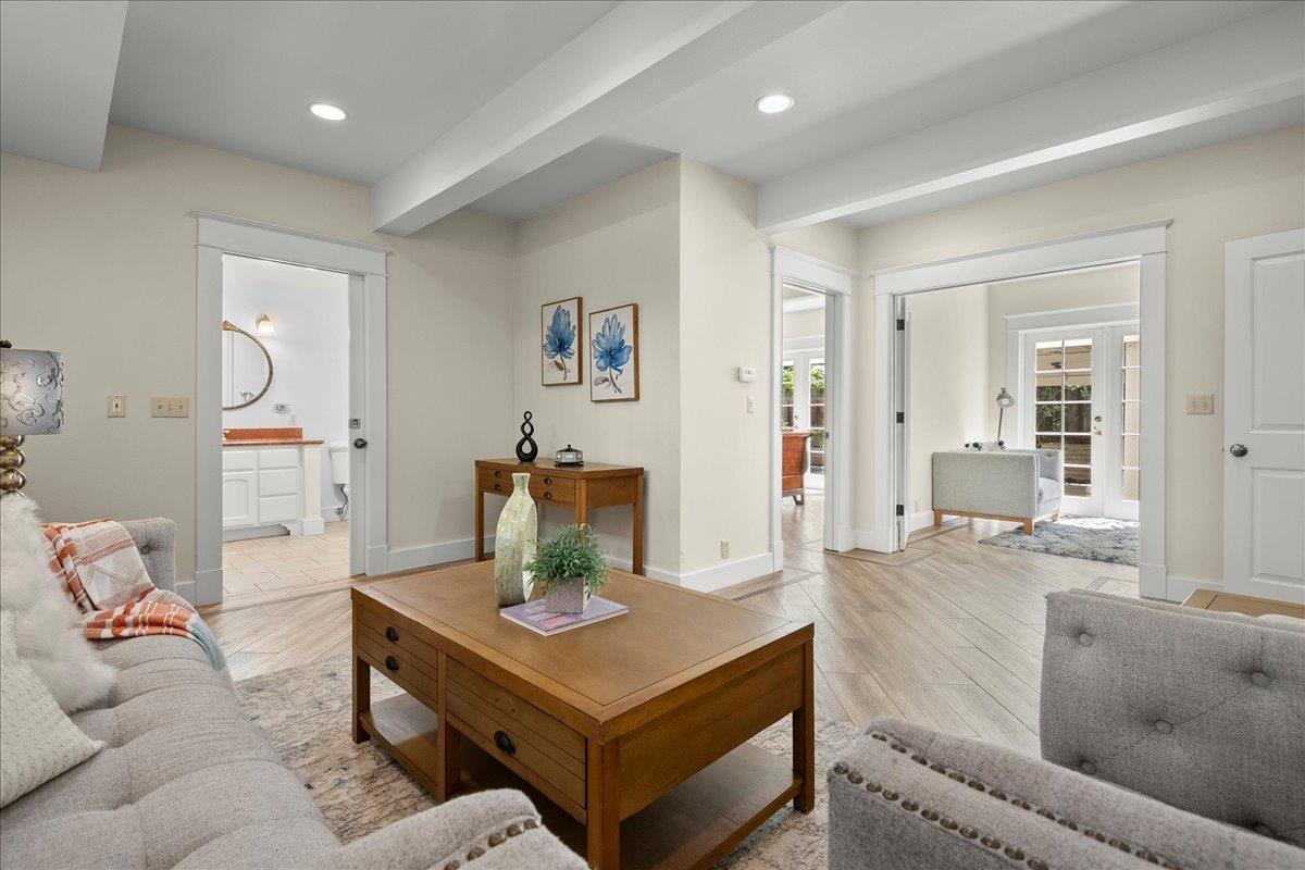 155 Hernandez AVE