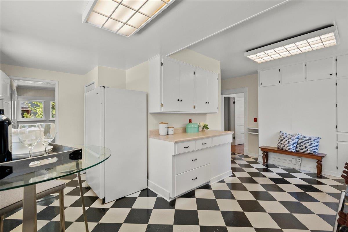 155 Hernandez AVE