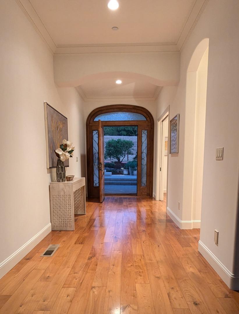 301 Ventana WAY
