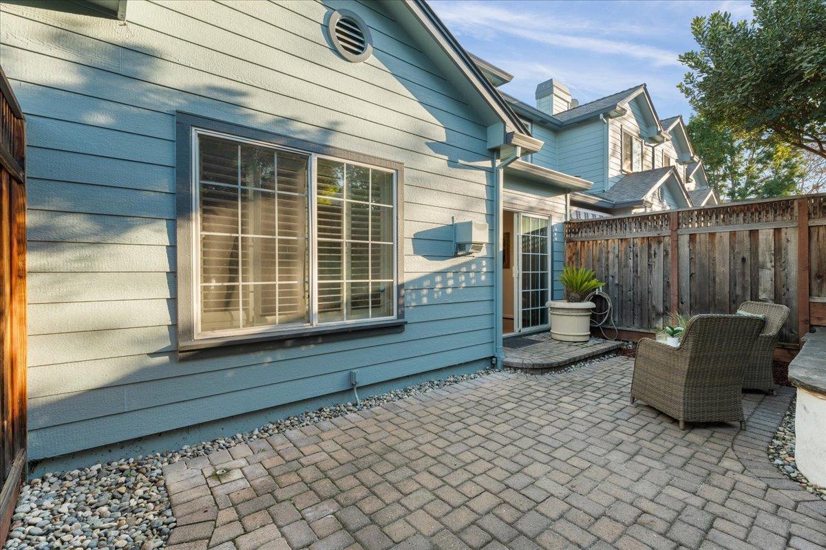 151 Orchard Oak CIR