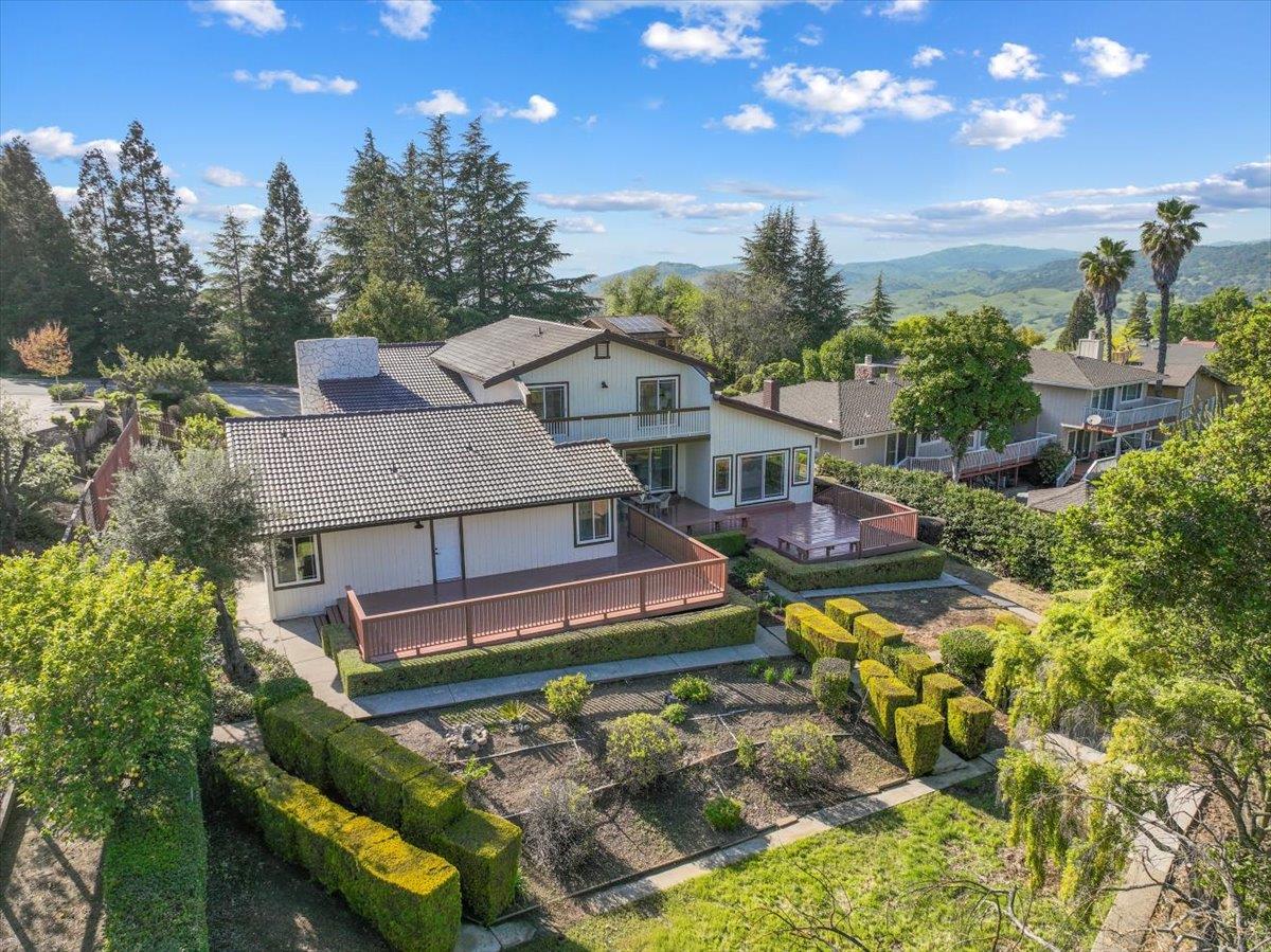 16385 Jackson Oaks DR