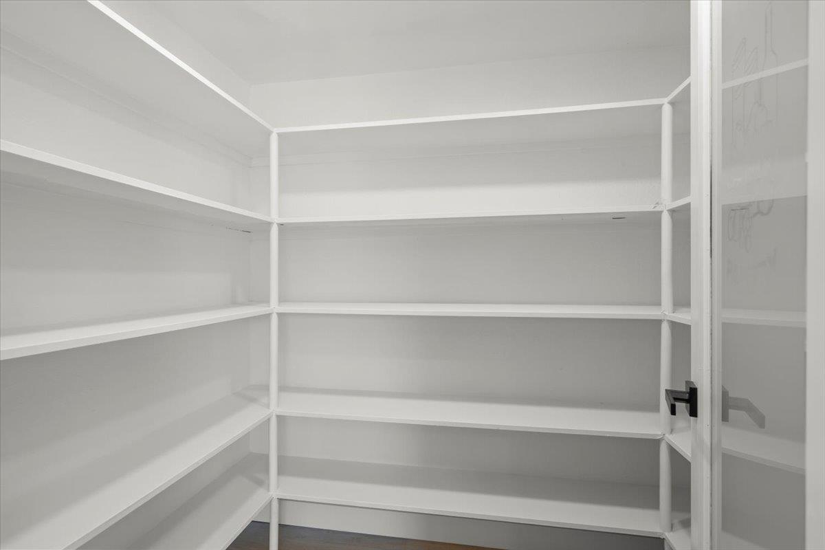 16385 Jackson Oaks DR