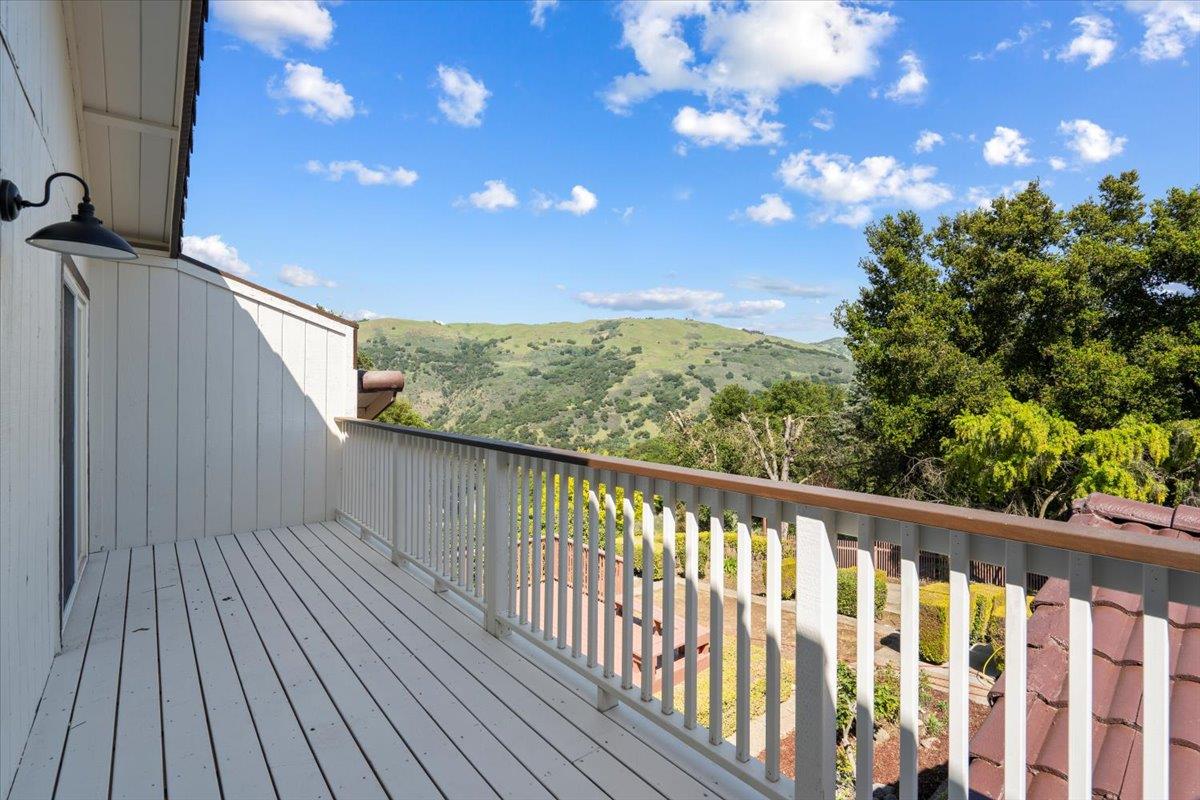 16385 Jackson Oaks DR