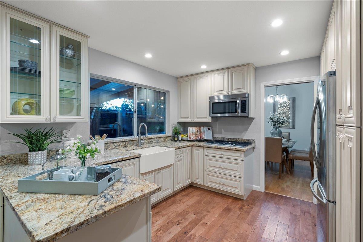 112 Mozart Avenue