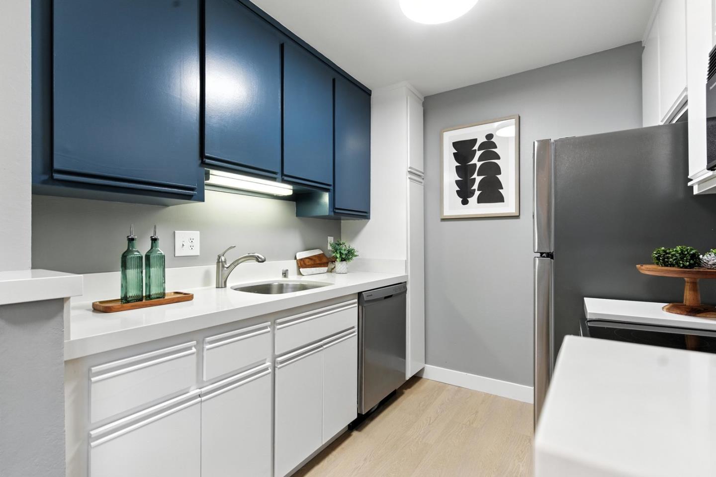 905 West Middlefield Road 974