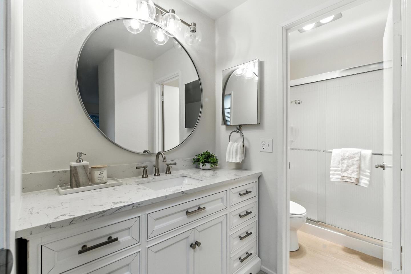 905 West Middlefield Road 974