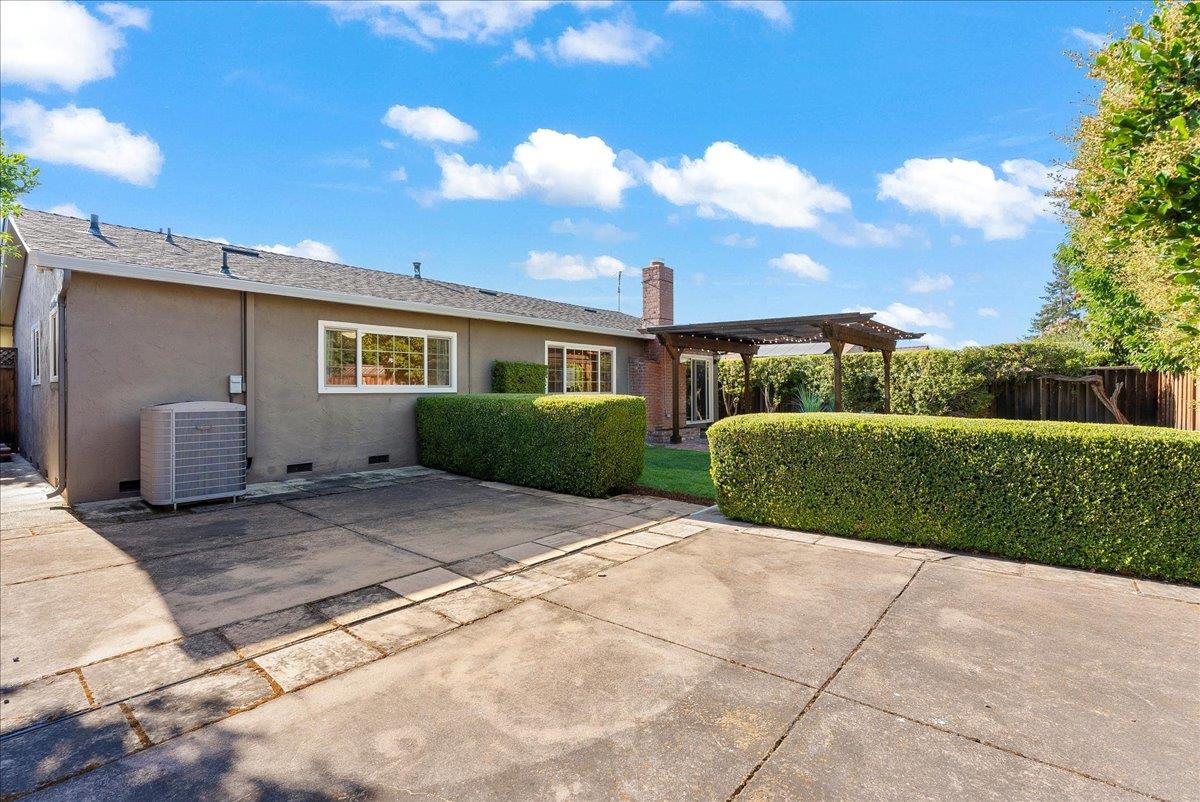 5342 Rucker Drive