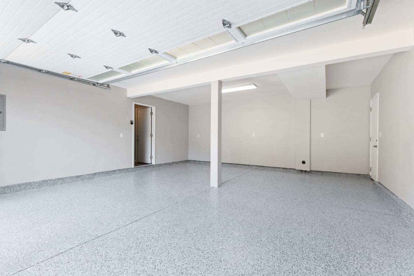 1136 Oddstad Boulevard