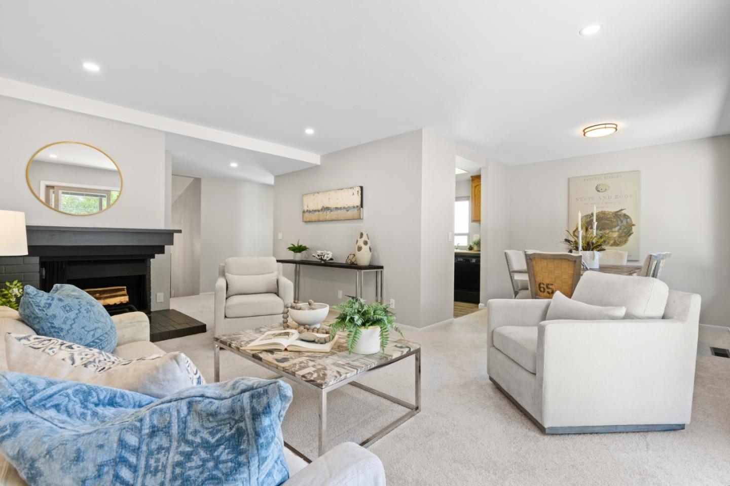 1136 Oddstad Boulevard