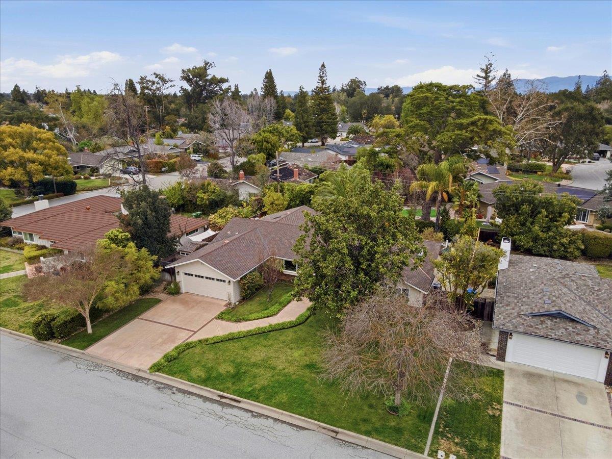 19095 Saratoga Glen Place