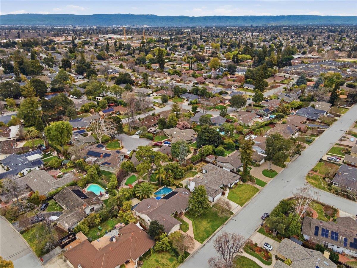 19095 Saratoga Glen Place