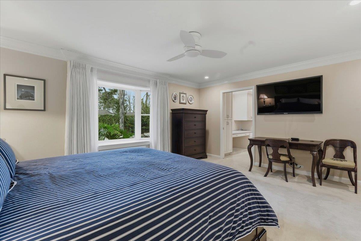 19095 Saratoga Glen Place