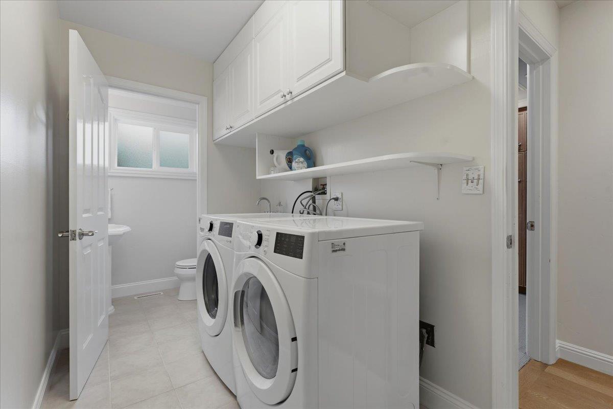 19095 Saratoga Glen Place