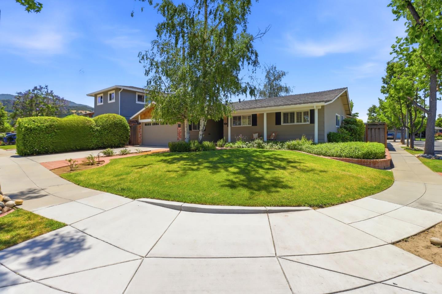 227 Howes Drive