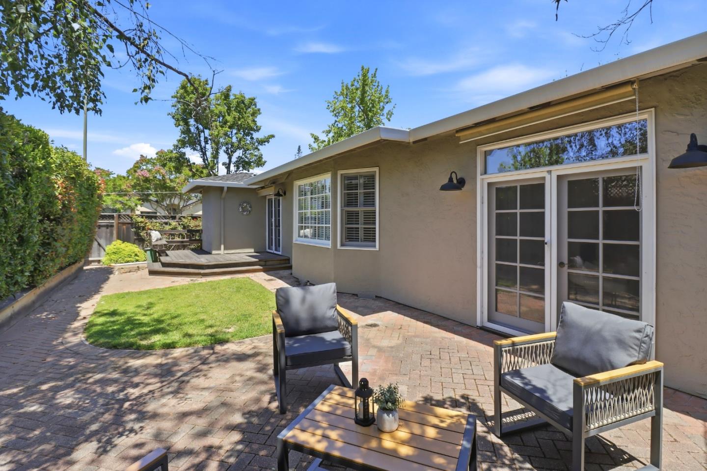 227 Howes Drive
