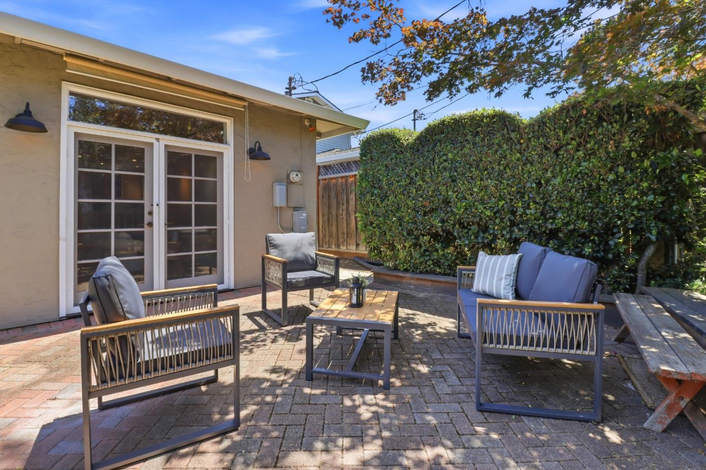 227 Howes Drive