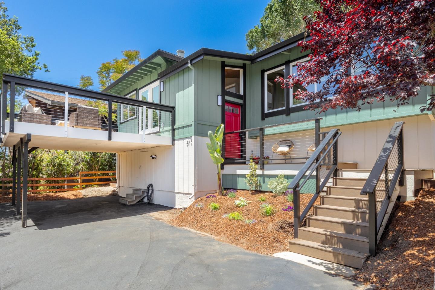 517 Sumner AVE