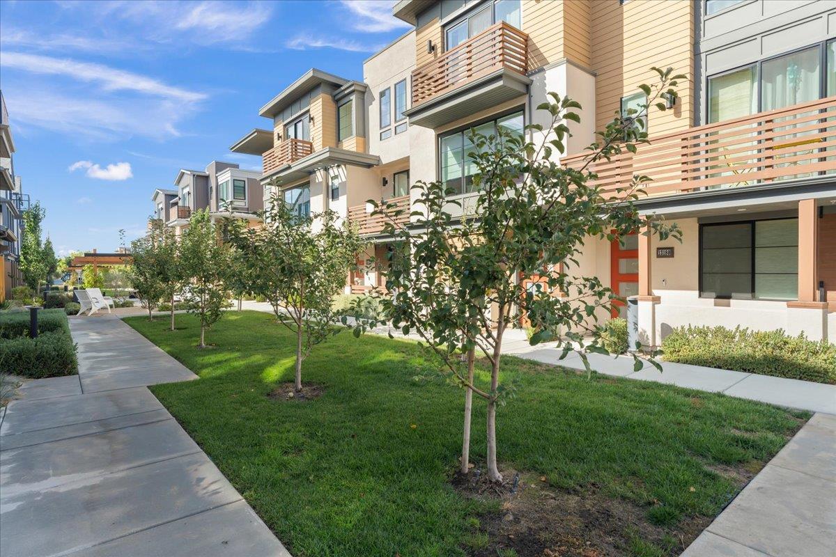 13186 Sepulveda CIR
