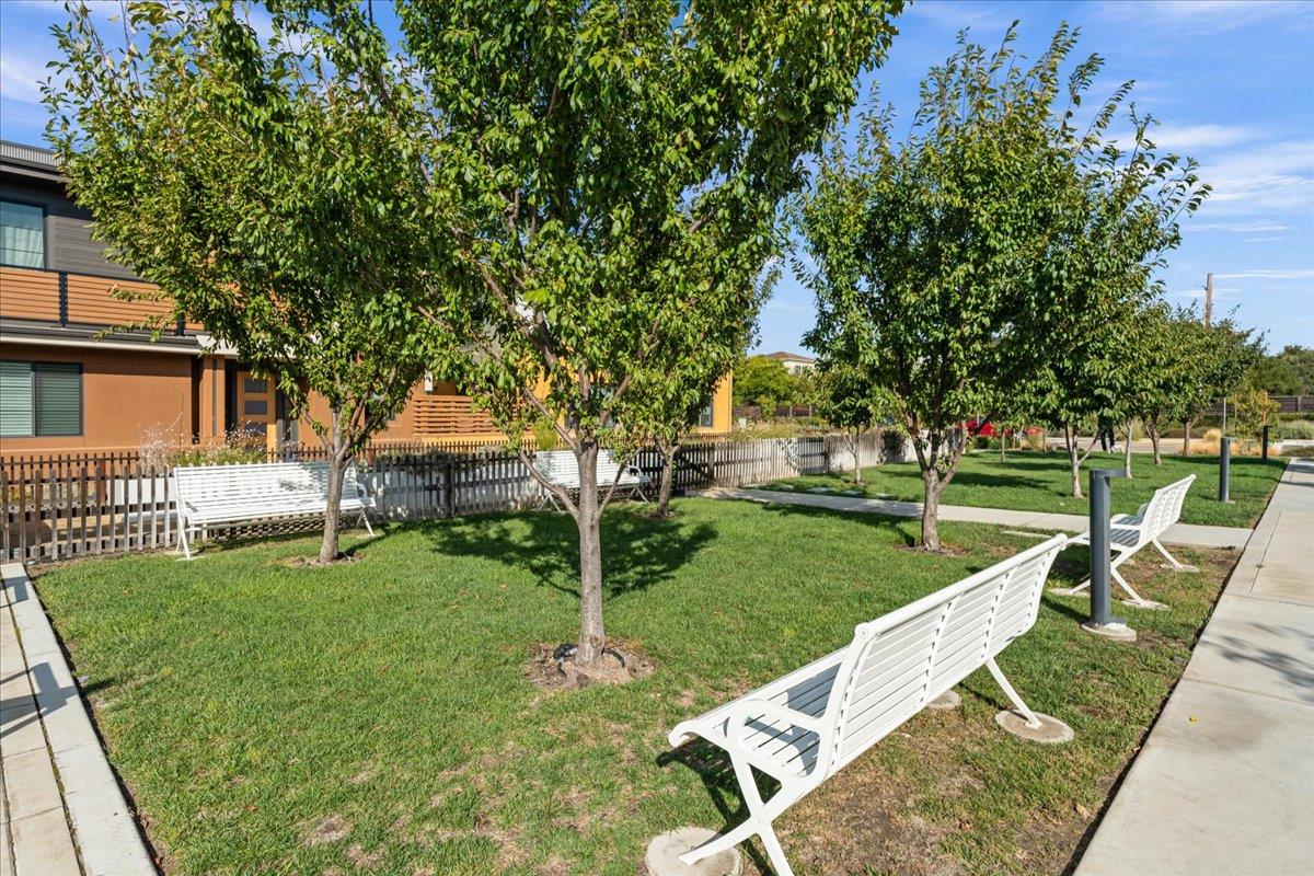 13186 Sepulveda CIR
