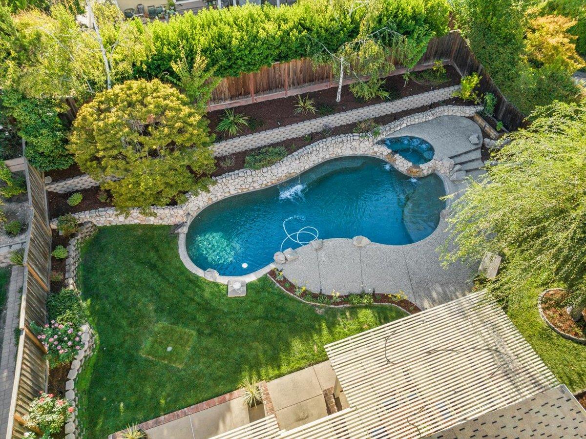 6519 Skyfarm DR