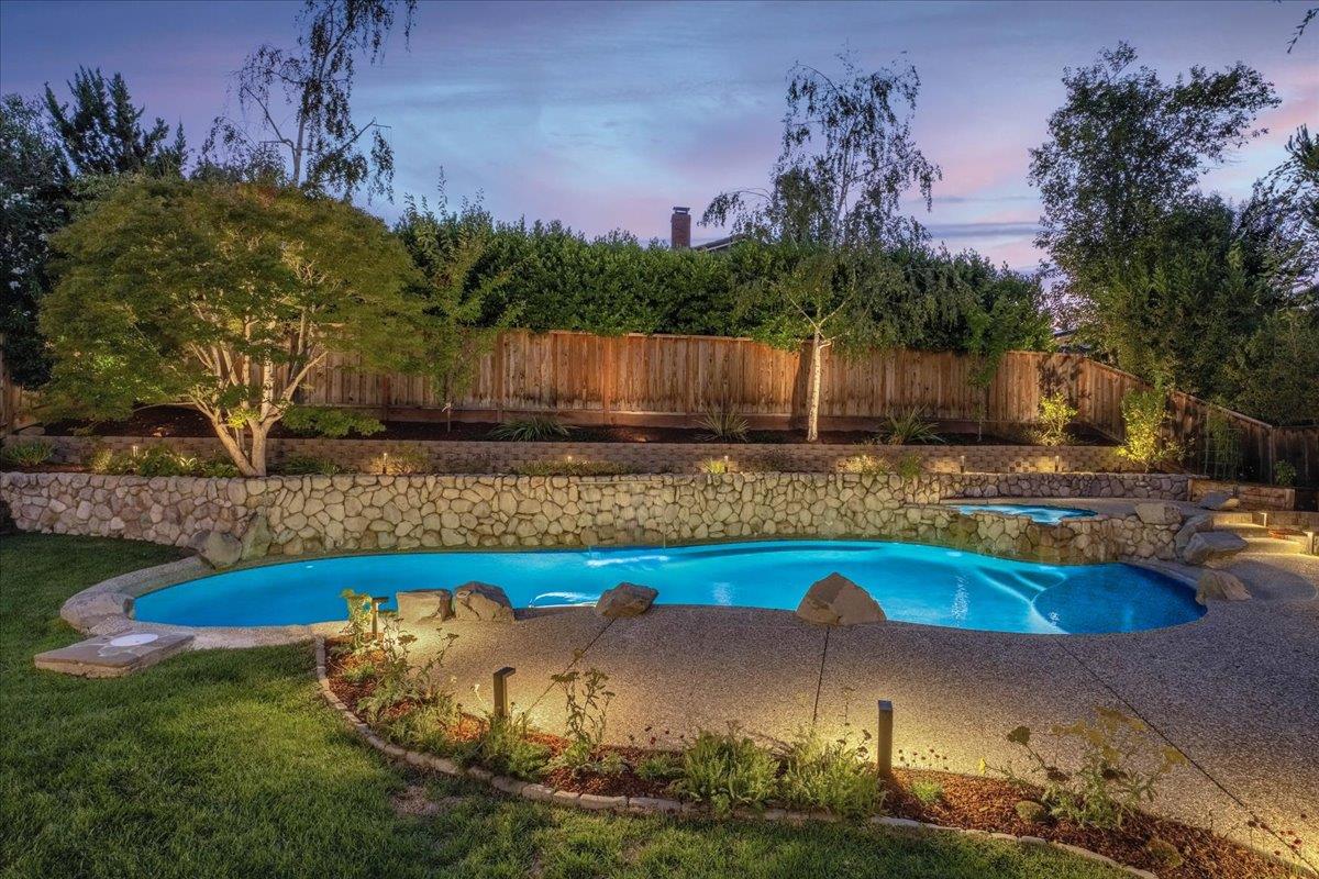 6519 Skyfarm DR