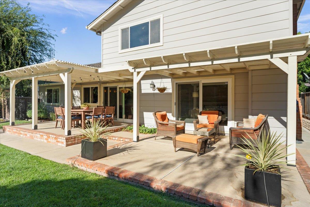 6519 Skyfarm DR