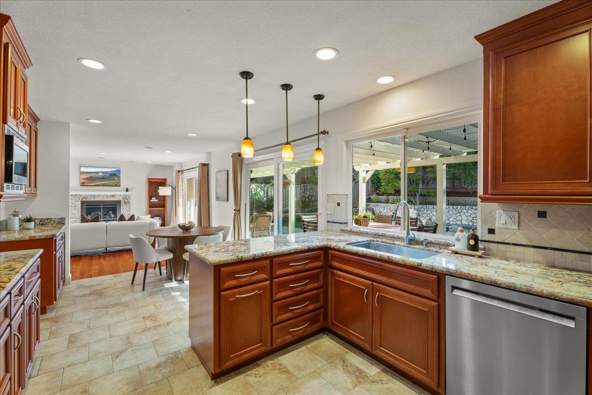 6519 Skyfarm DR