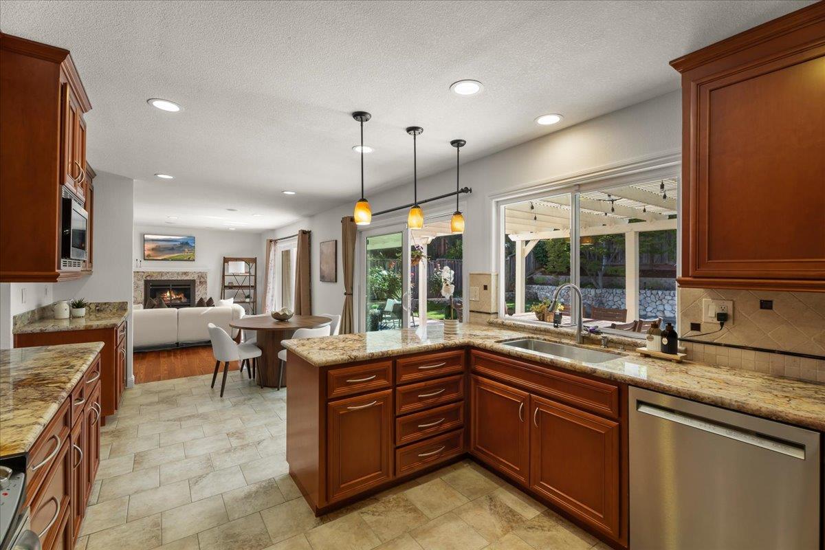 6519 Skyfarm DR