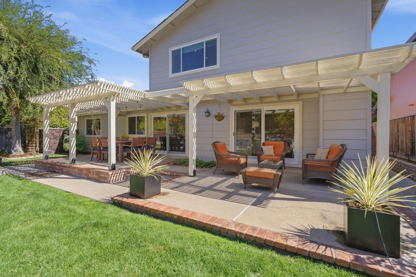 6519 Skyfarm DR