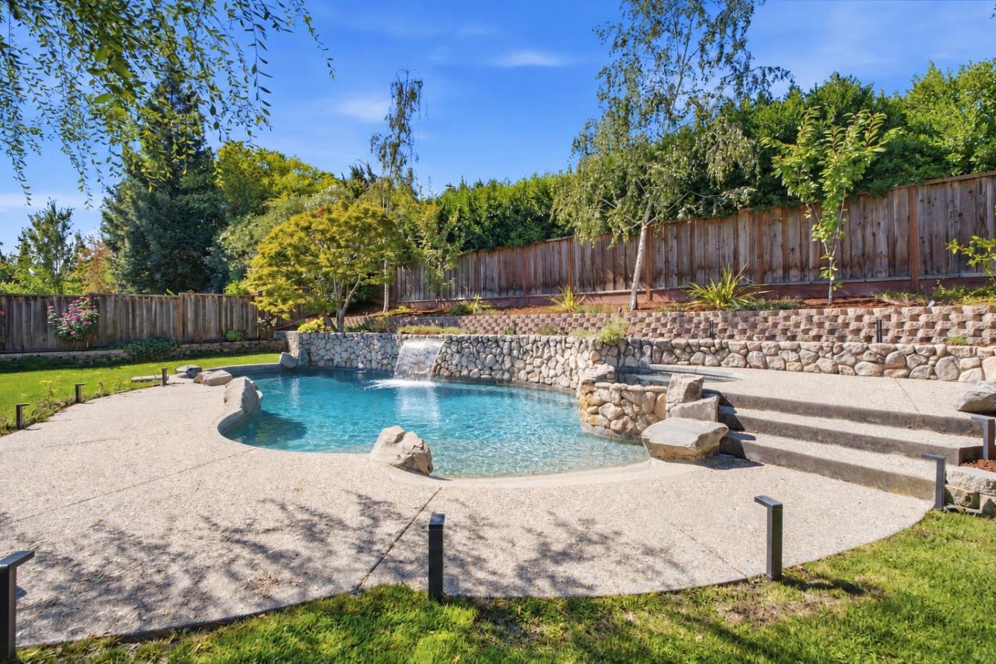6519 Skyfarm DR