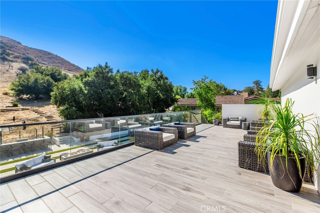 207 SADDLEBOW Road