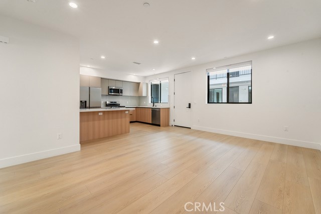 7510 Sepulveda Boulevard 102