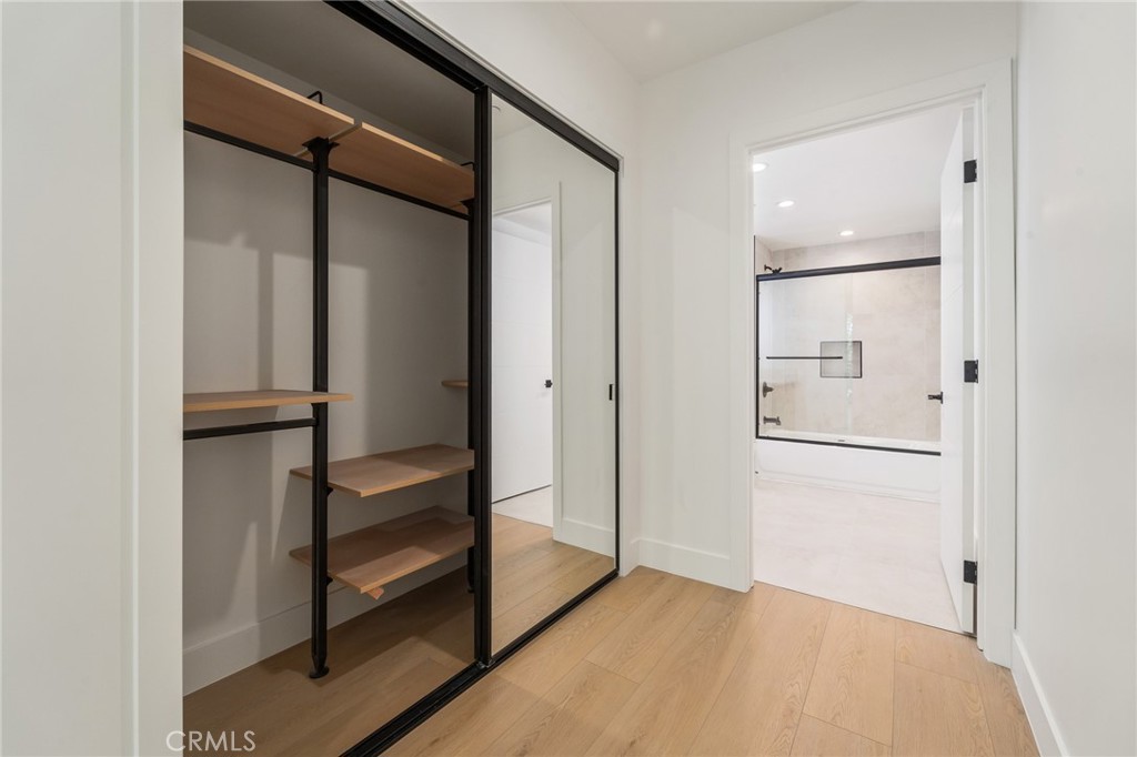 7510 Sepulveda Boulevard 102